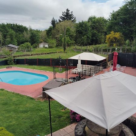 Alojamiento Entero Con Piscina Y Jardin. Ourense Ngoại thất bức ảnh