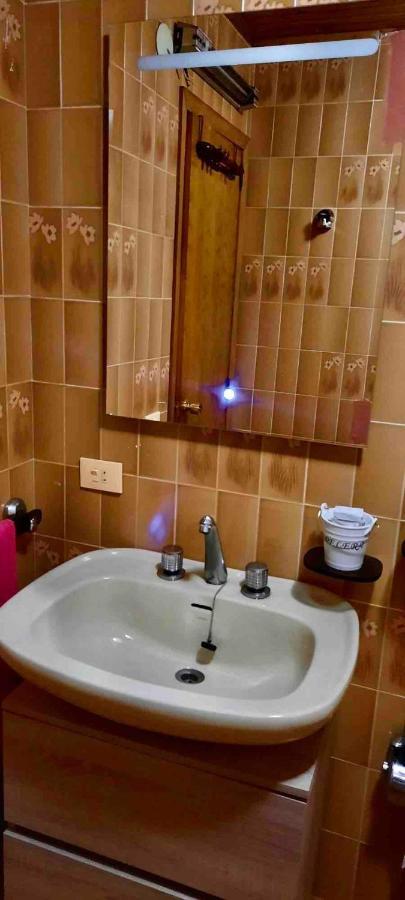 Alojamiento Entero Con Piscina Y Jardin. Ourense Ngoại thất bức ảnh