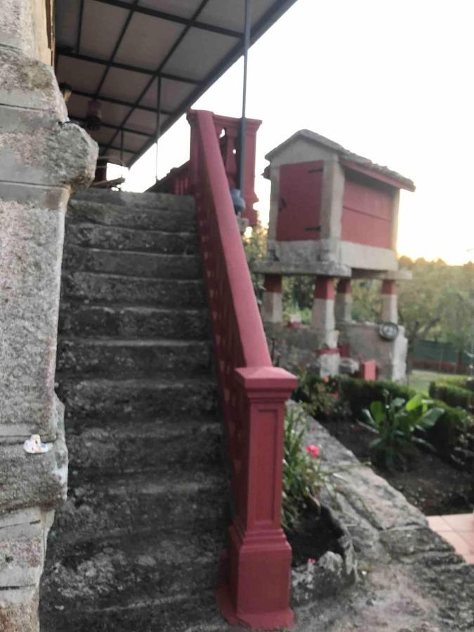 Alojamiento Entero Con Piscina Y Jardin. Ourense Ngoại thất bức ảnh