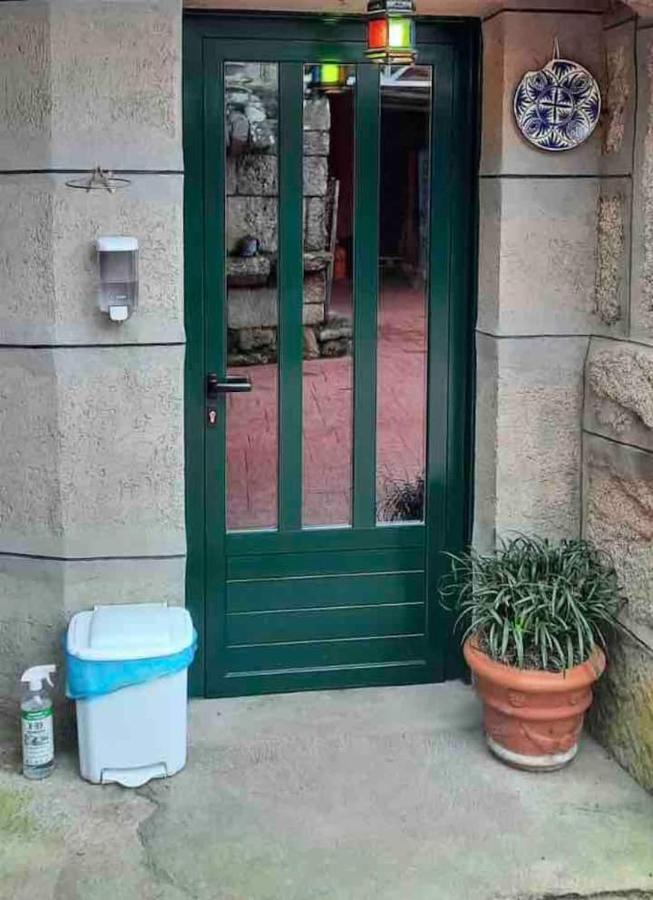 Alojamiento Entero Con Piscina Y Jardin. Ourense Ngoại thất bức ảnh