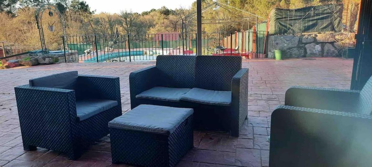 Alojamiento Entero Con Piscina Y Jardin. Ourense Ngoại thất bức ảnh